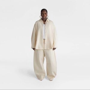 KBB by Kahlana “The Samira Long Sleeve Collared Denim Button Down”